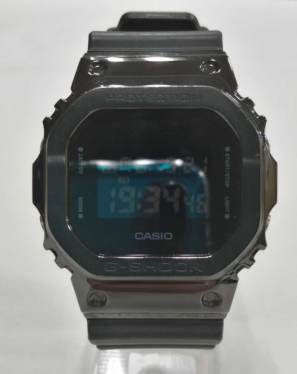 CASIO G-SHOCK GM5600SERIES GM-5600UB / Signs of Use