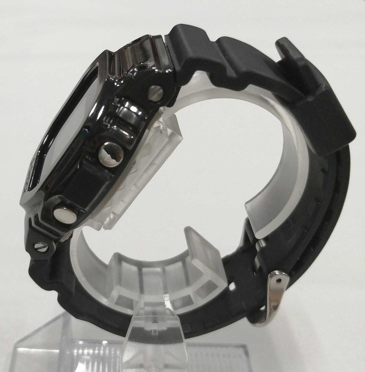 CASIO G-SHOCK GM5600SERIES GM-5600UB / Signs of Use