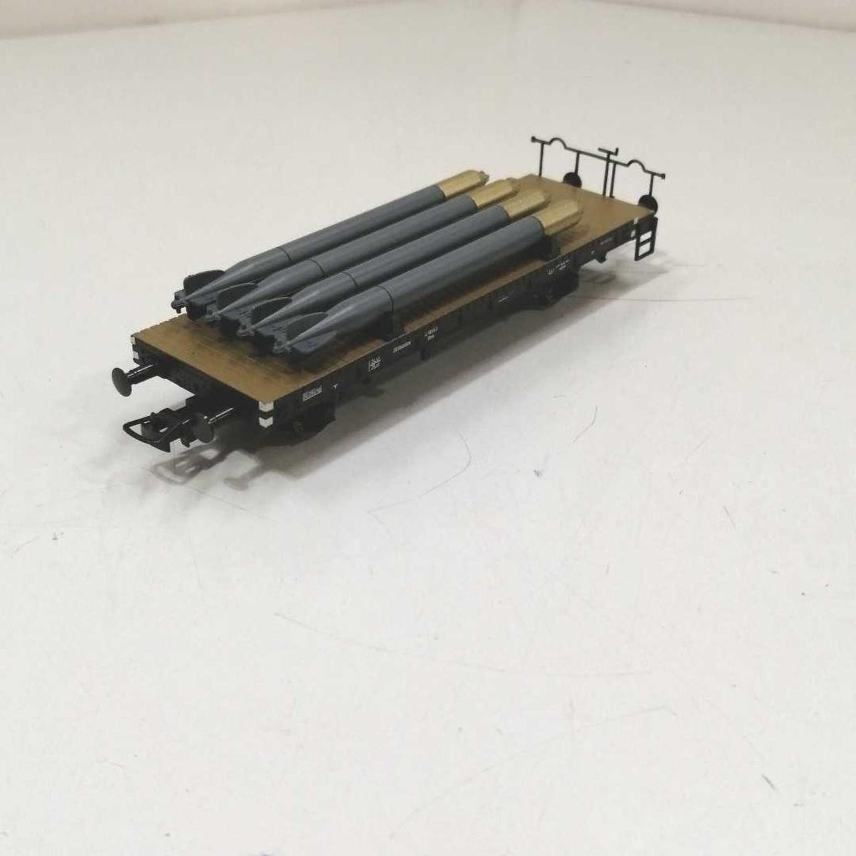 LILIPUT L240069 U-boat DR freight car set