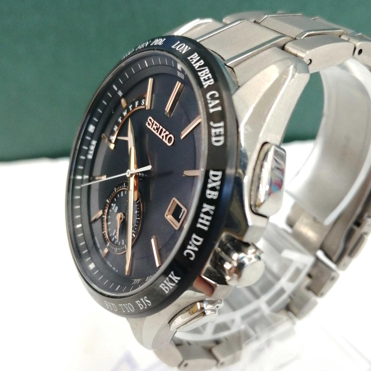 SEIKO Solar Wristwatch 8B63-0AA0