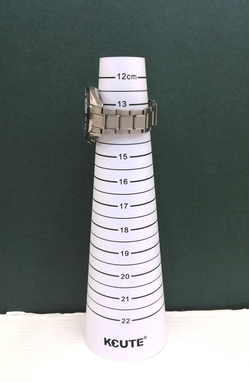 SEIKO Solar Wristwatch 8B63-0AA0