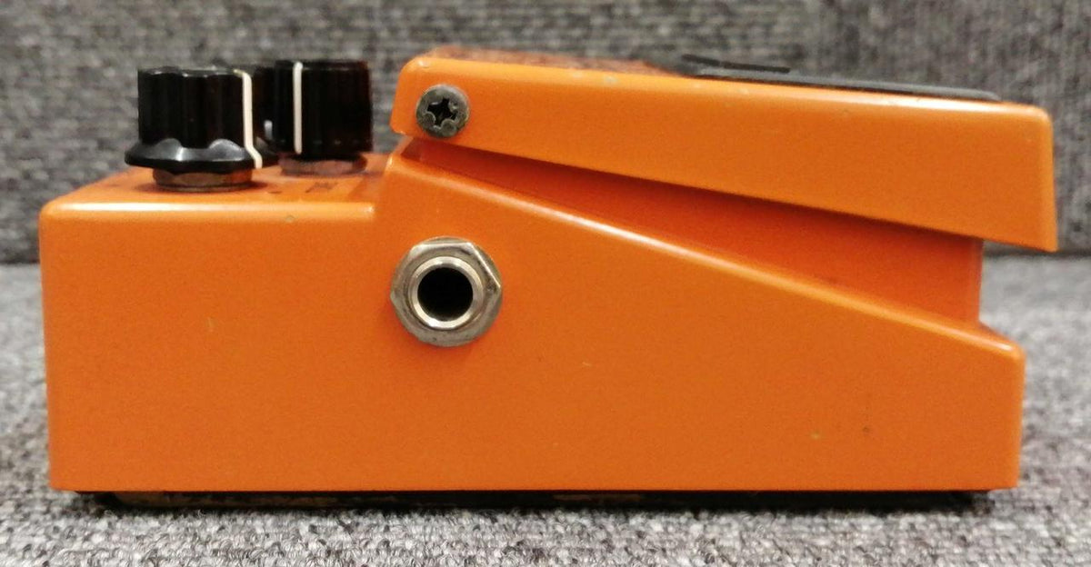 BOSS Effects pedal: DS-1 - Banzai Thrifting | BanzaiHobby