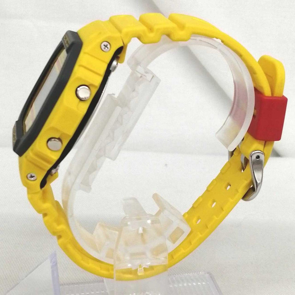 CASIO G-SHOCK DW-5610Y - Banzai Thrifting | BanzaiHobby