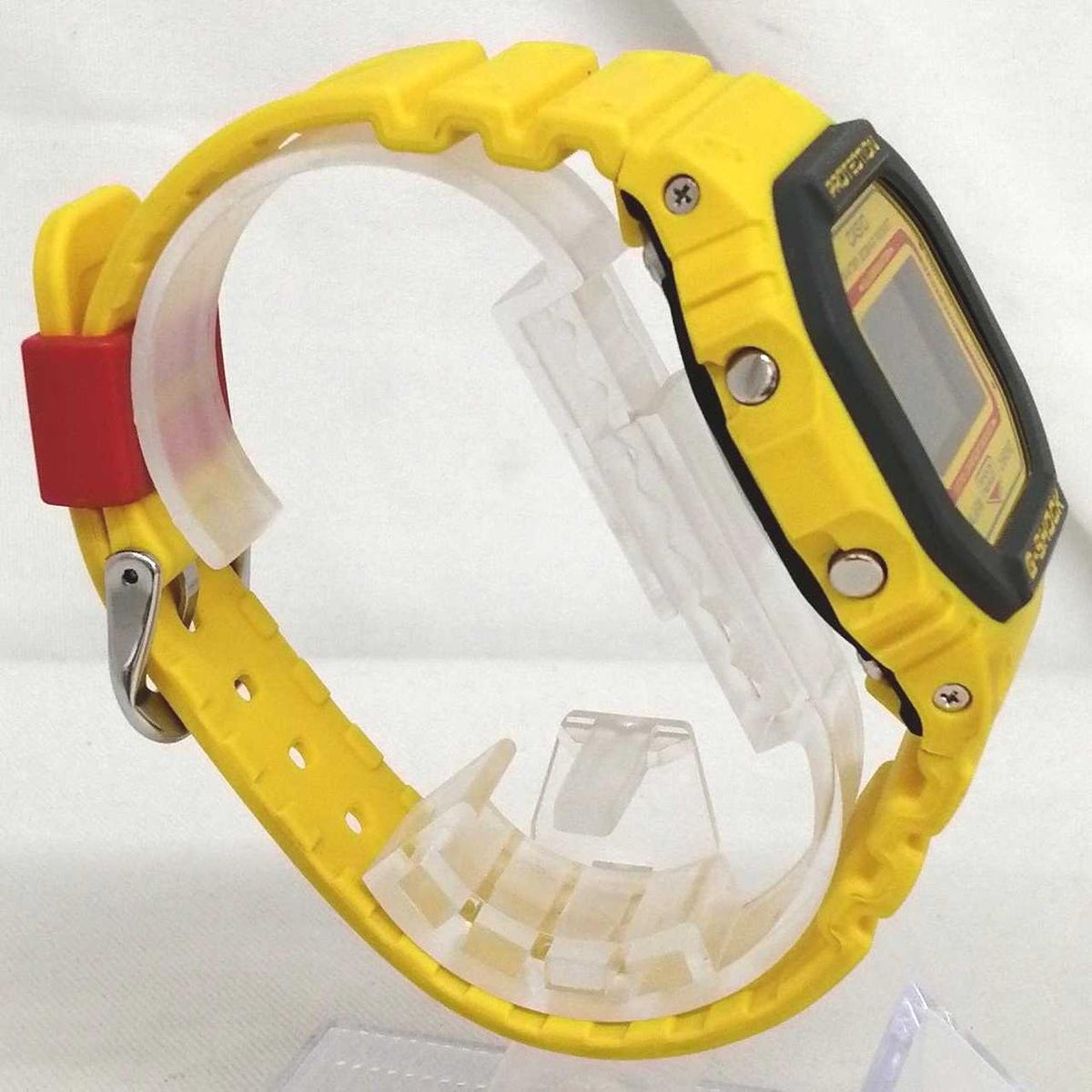 CASIO G-SHOCK DW-5610Y - Banzai Thrifting | BanzaiHobby