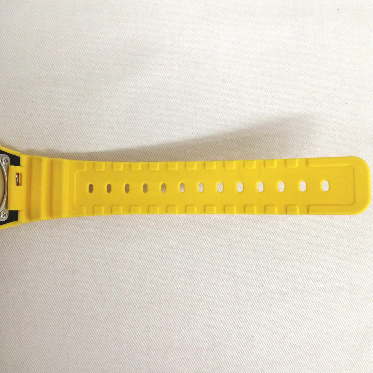 CASIO G-SHOCK DW-5610Y - Banzai Thrifting | BanzaiHobby