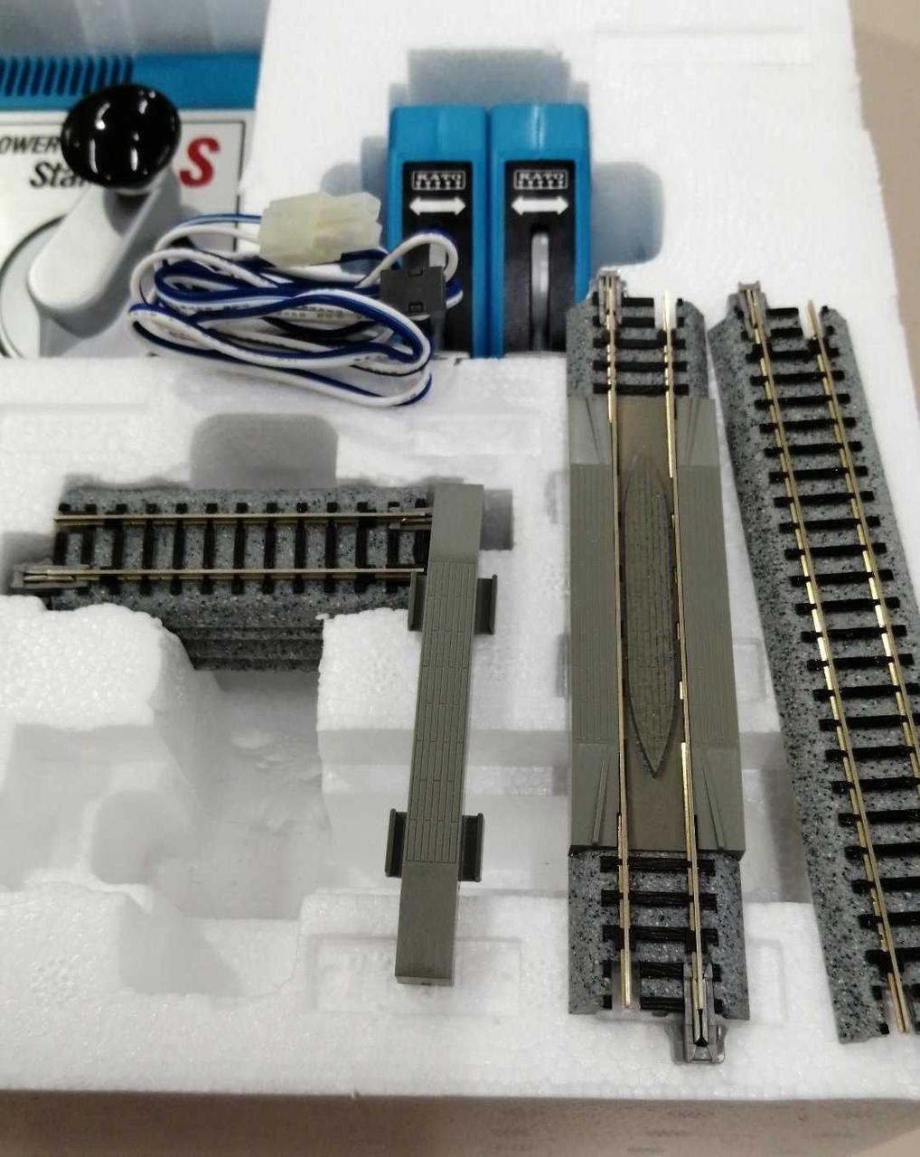 KATO Endless Basic Set Master 2 with Passing Wire 20-851 - Banzai Thrifting | BanzaiHobby