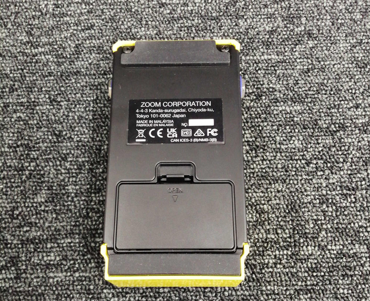 ZOOM Multi-Effects Pedal MS-200D+ - Banzai Thrifting | BanzaiHobby