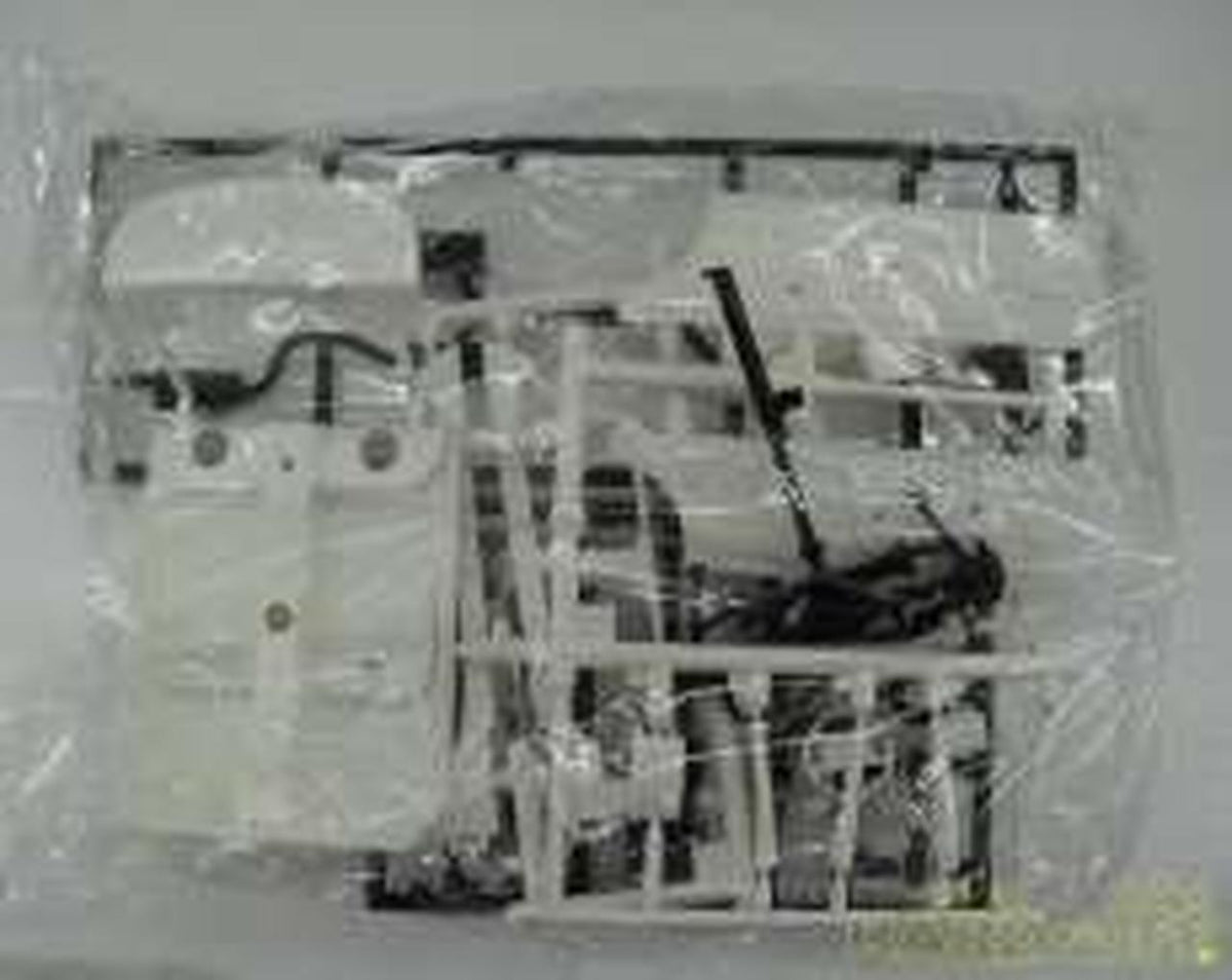 Gunze Sangyo Toyota Celsior Hi-Tech Model 1/24 - Banzai Thrifting | BanzaiHobby