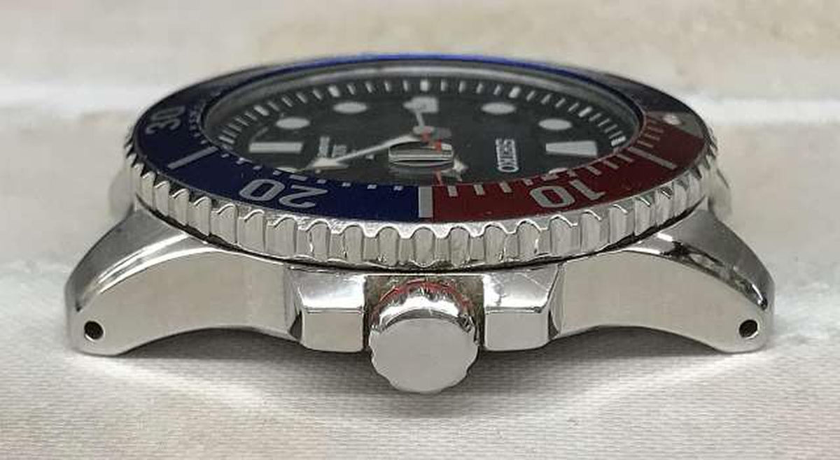 SEIKO PROSPEX Solar Wristwatch V157-0DF0
