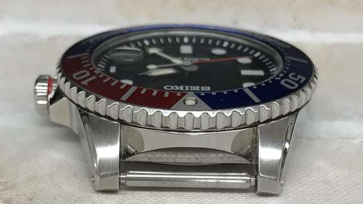 SEIKO PROSPEX Solar Wristwatch V157-0DF0
