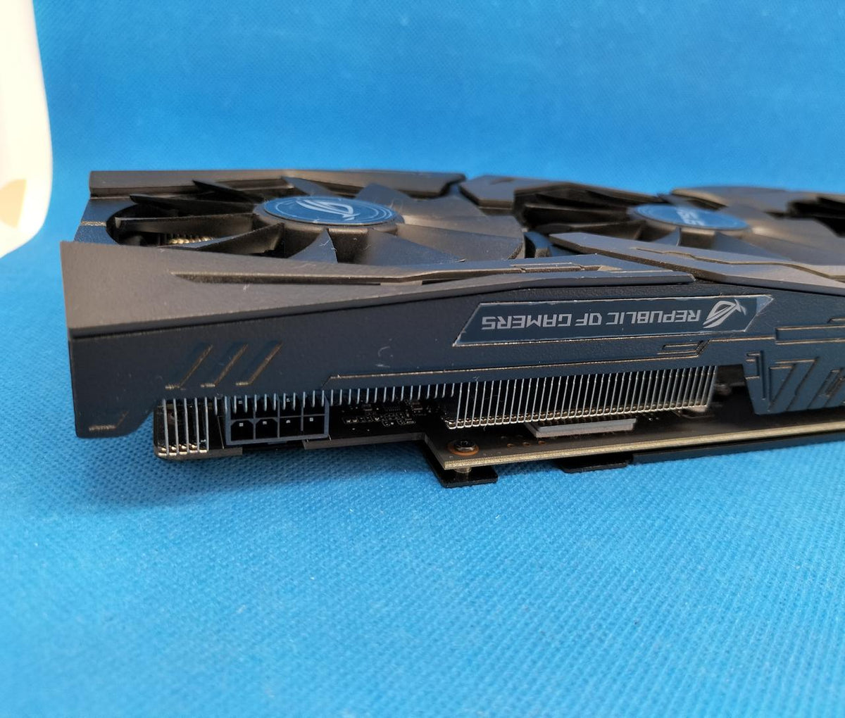 ASUS Graphics Board: STRIX-GTX1070-O8G-GAMING