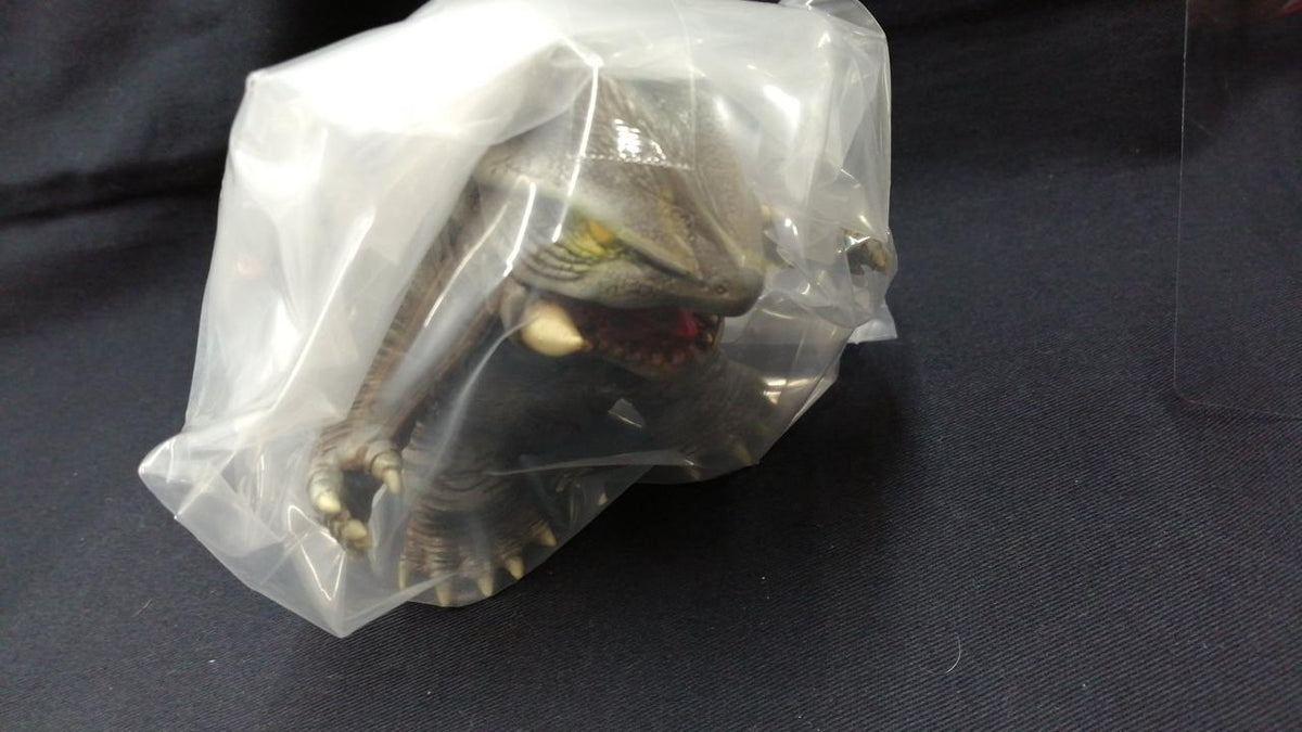 Sikarna Workshop Soft Vinyl Gamera 1999 CUBE (Trauma Color Ver.) with Base