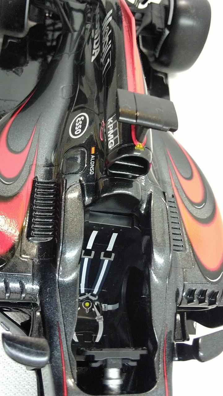 EBBRO 1/20 SCALE Plastic Kit Painted Finished Product MCLAREN HONDA MP4-30 2015 JAPA - Banzai Thrifting | BanzaiHobby