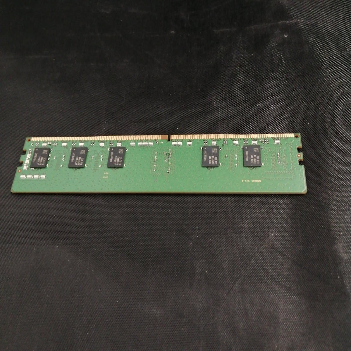 SUMSUNG [RDIMM DDR4 8GB] M393A1K43DB1