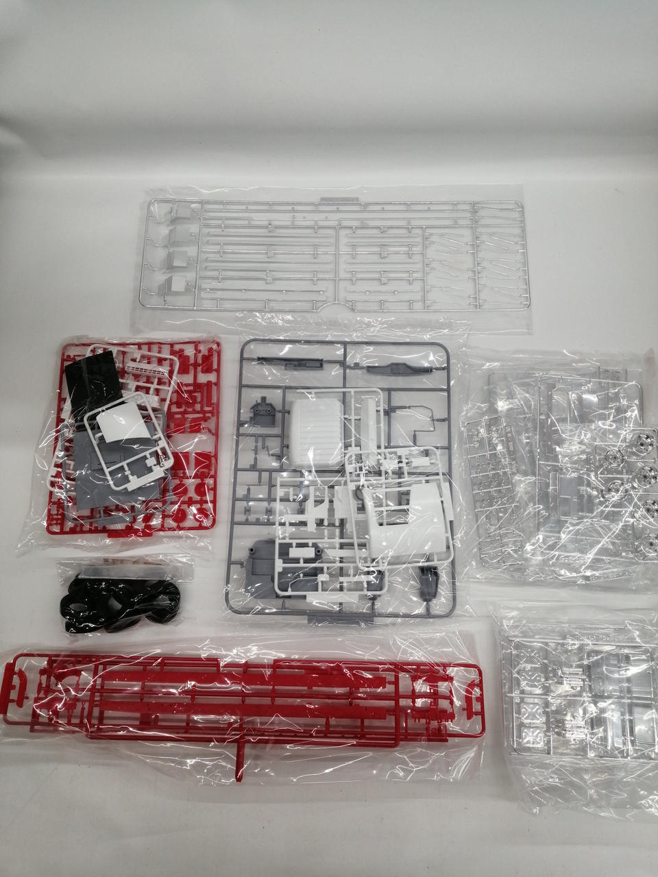 Aoshima 1/32 Scale Kit Hino Profia Teravi FR Highstar Short Refrigerated Van & Thermo Key - Banzai Thrifting | BanzaiHobby