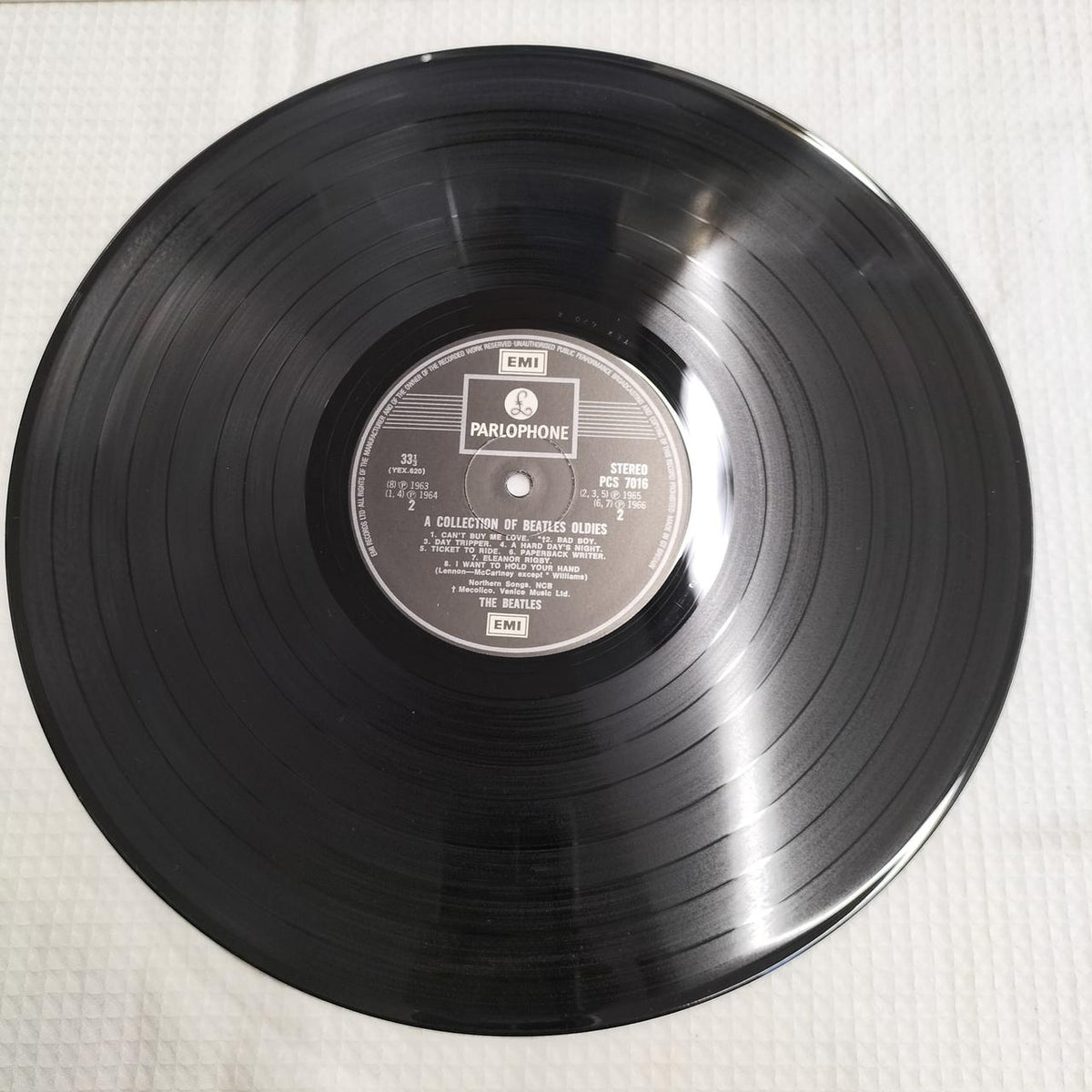THE BEATLES Record A COLLECTION OF BEATLES OLDIES