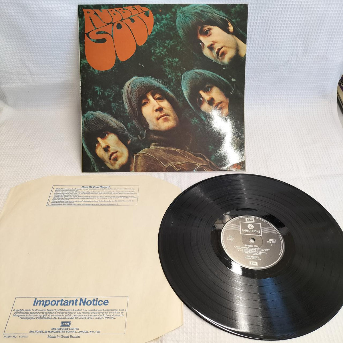 THE BEATLES Record RUBBER SOUL (PCS3075)