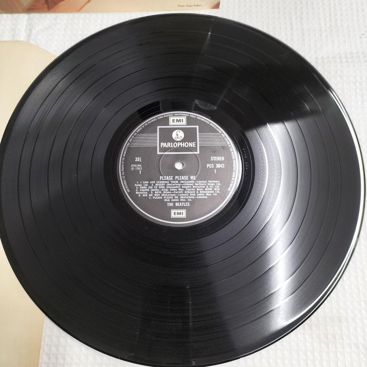 THE BEAALES Record: PLEASE PLEASE ME (PCS3042)