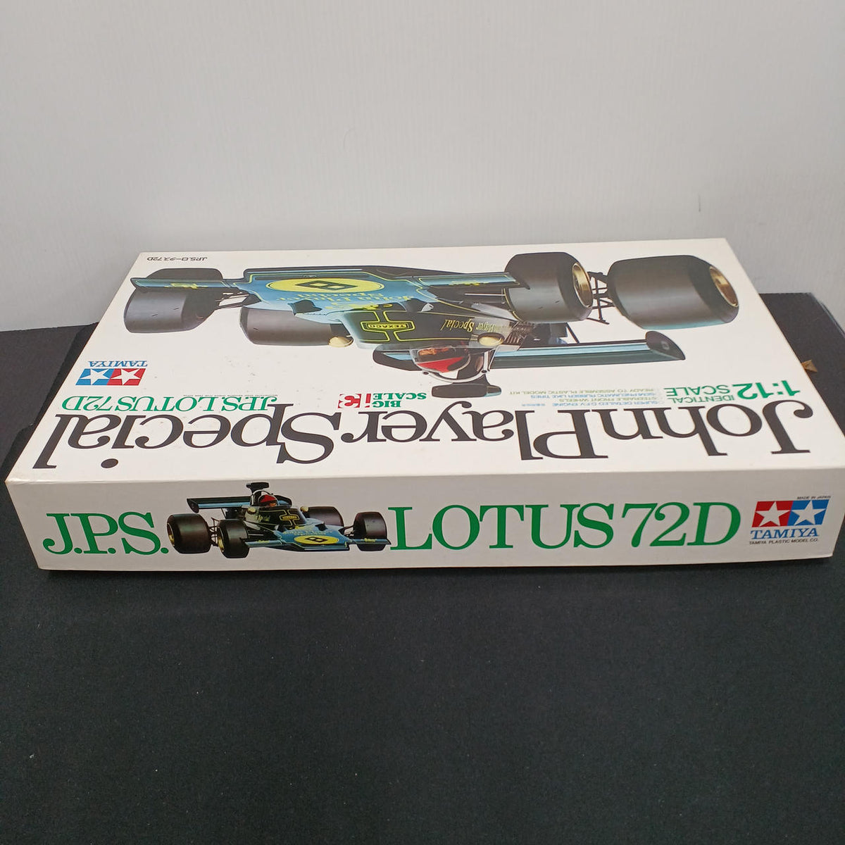 Tamiya J.P.S. Lotus 72D 1/12 Scale - Banzai Thrifting | BanzaiHobby