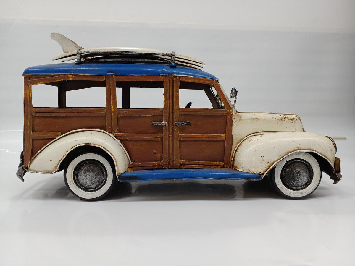 unclear Tin Car Retro Classic Car - Banzai Thrifting | BanzaiHobby