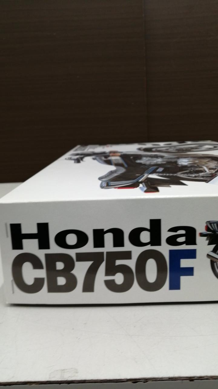 TAMIYA HONDA CB750F - Banzai Thrifting | BanzaiHobby