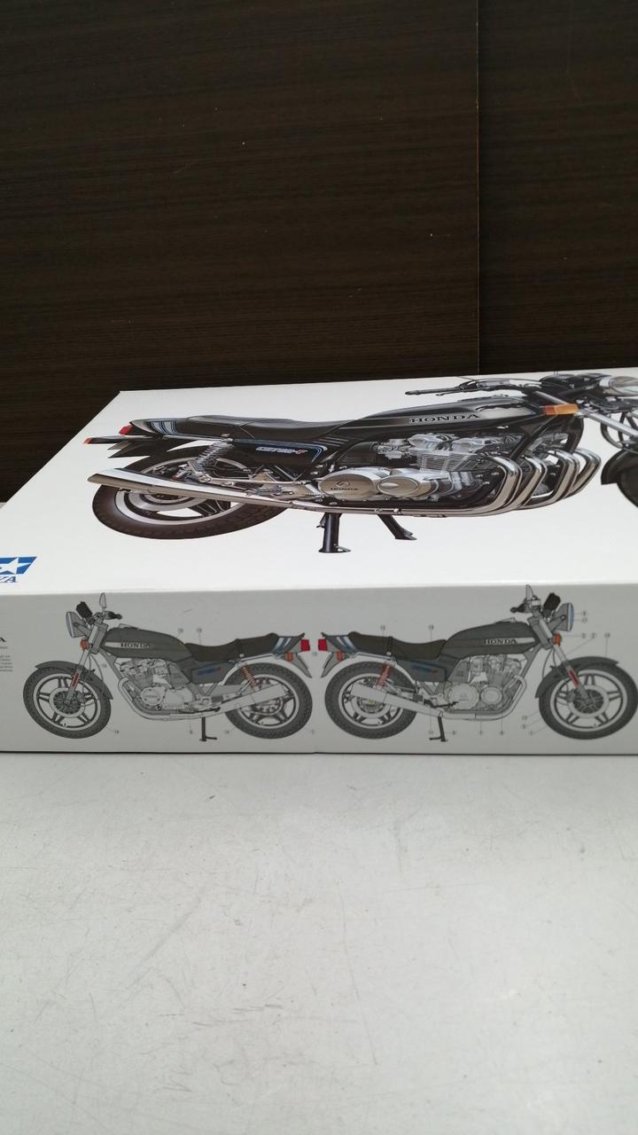 TAMIYA HONDA CB750F - Banzai Thrifting | BanzaiHobby