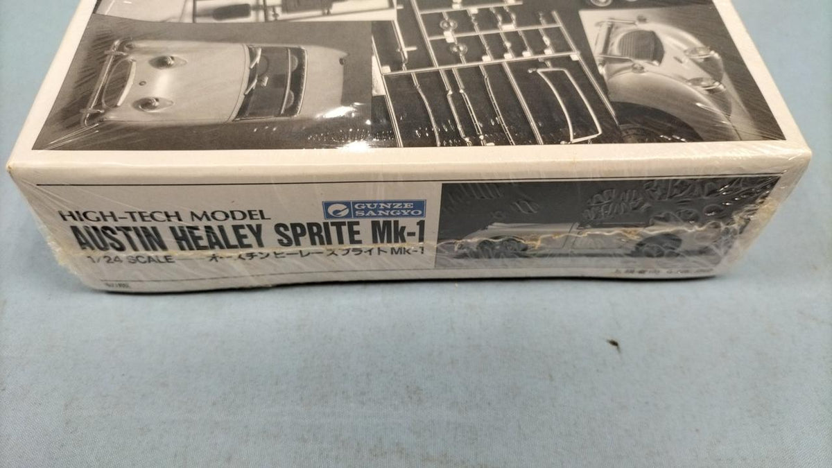 Gunze Sangyo Austin Hearace Sprite MK-1 1/24 - Banzai Thrifting | BanzaiHobby