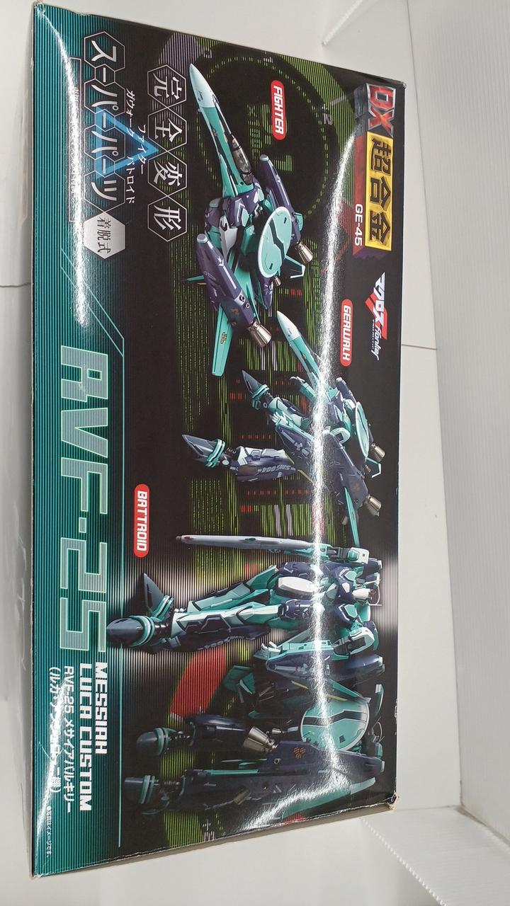 BANDAI DX Chogokin FVF-25 Messiah Valkyrie