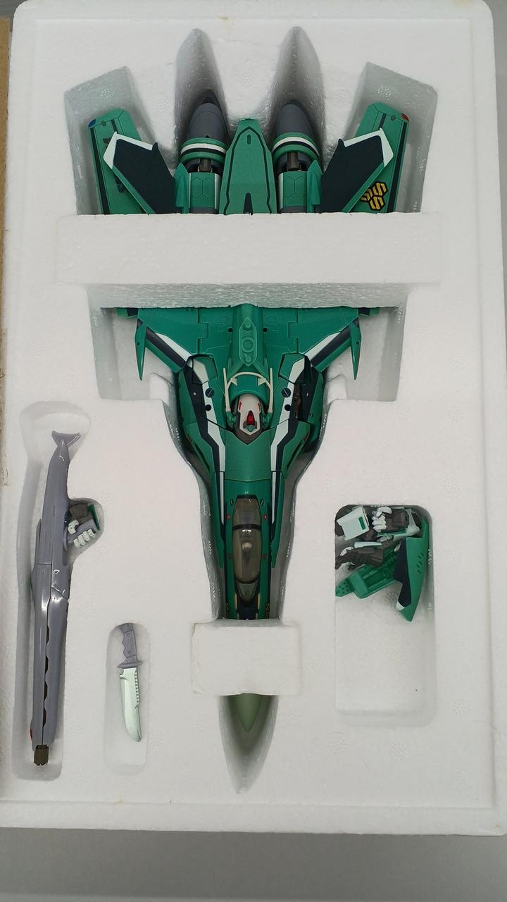BANDAI DX Chogokin FVF-25 Messiah Valkyrie