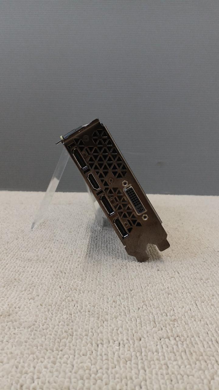 NVIDIA Graphics Card: GTX TITAN X 12GB