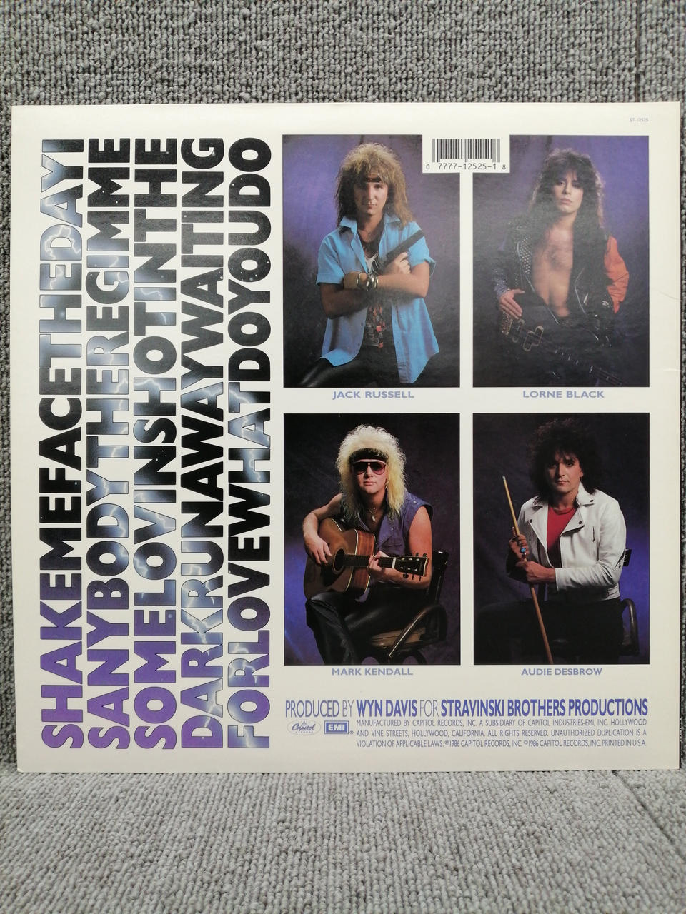 CAPITOL RECORDS Vinyl record GREAT WHITE/SHOT IN THE DARK