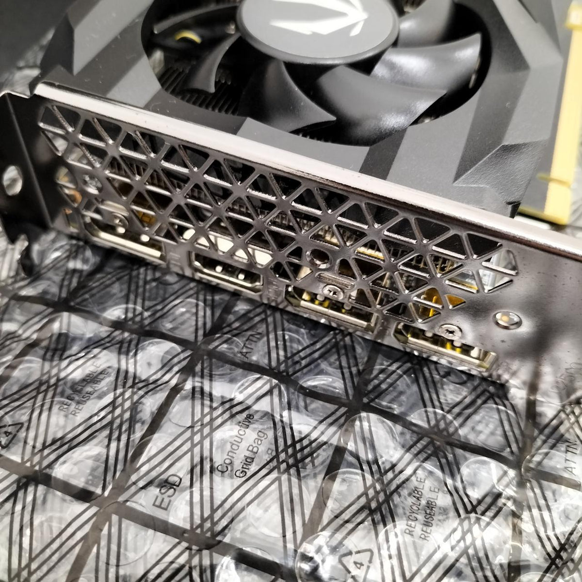 ZOTAC PCI-EXPRESS Bus Compatible NVIDIA Graphics Card ZT-T16610F-10L