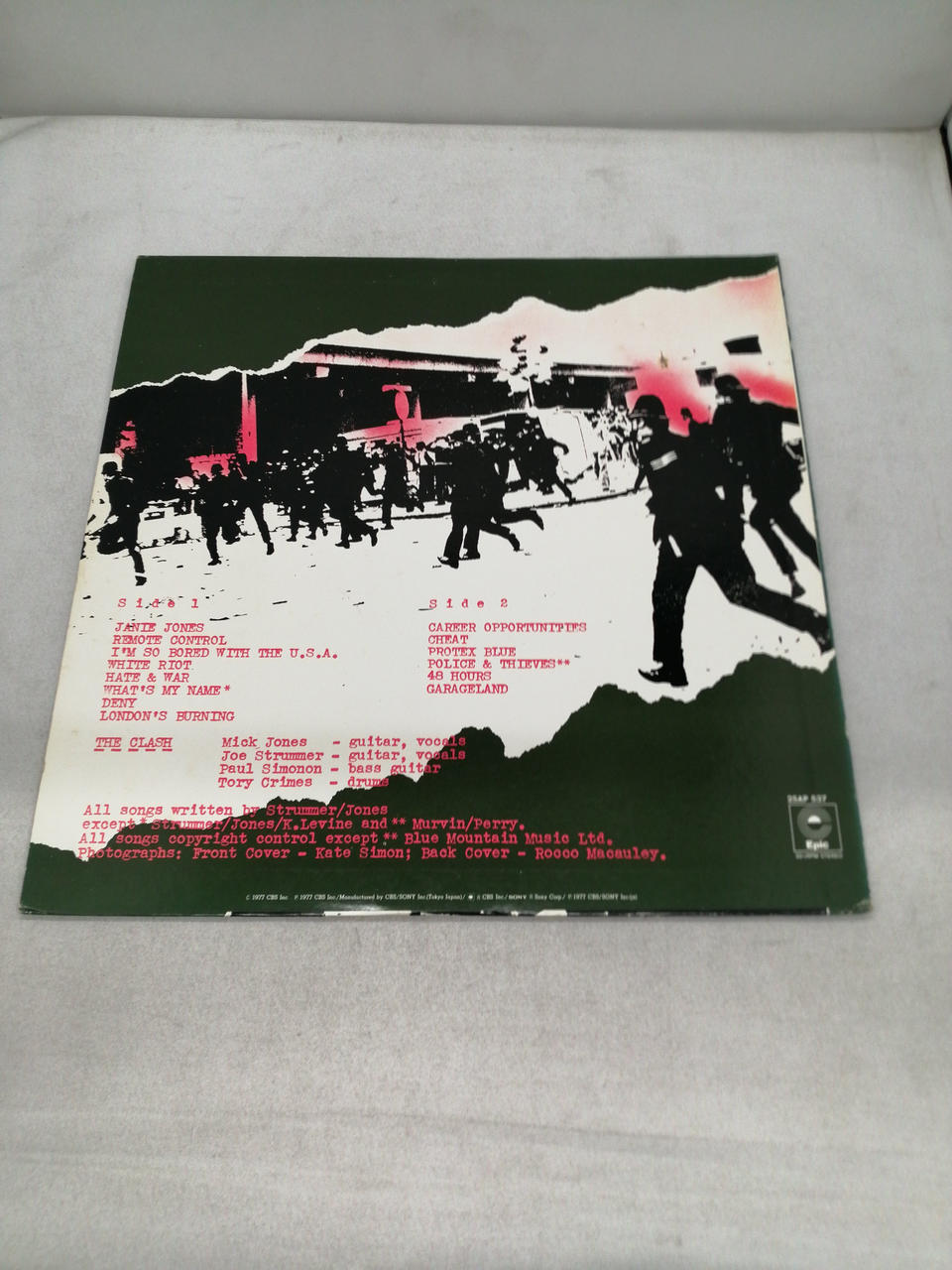 EPIC Records Western Music 25AP537