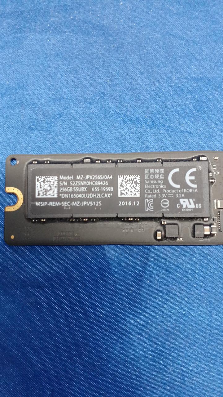 SAMSUNG SSD256GB MZ-JPV256S/0A4