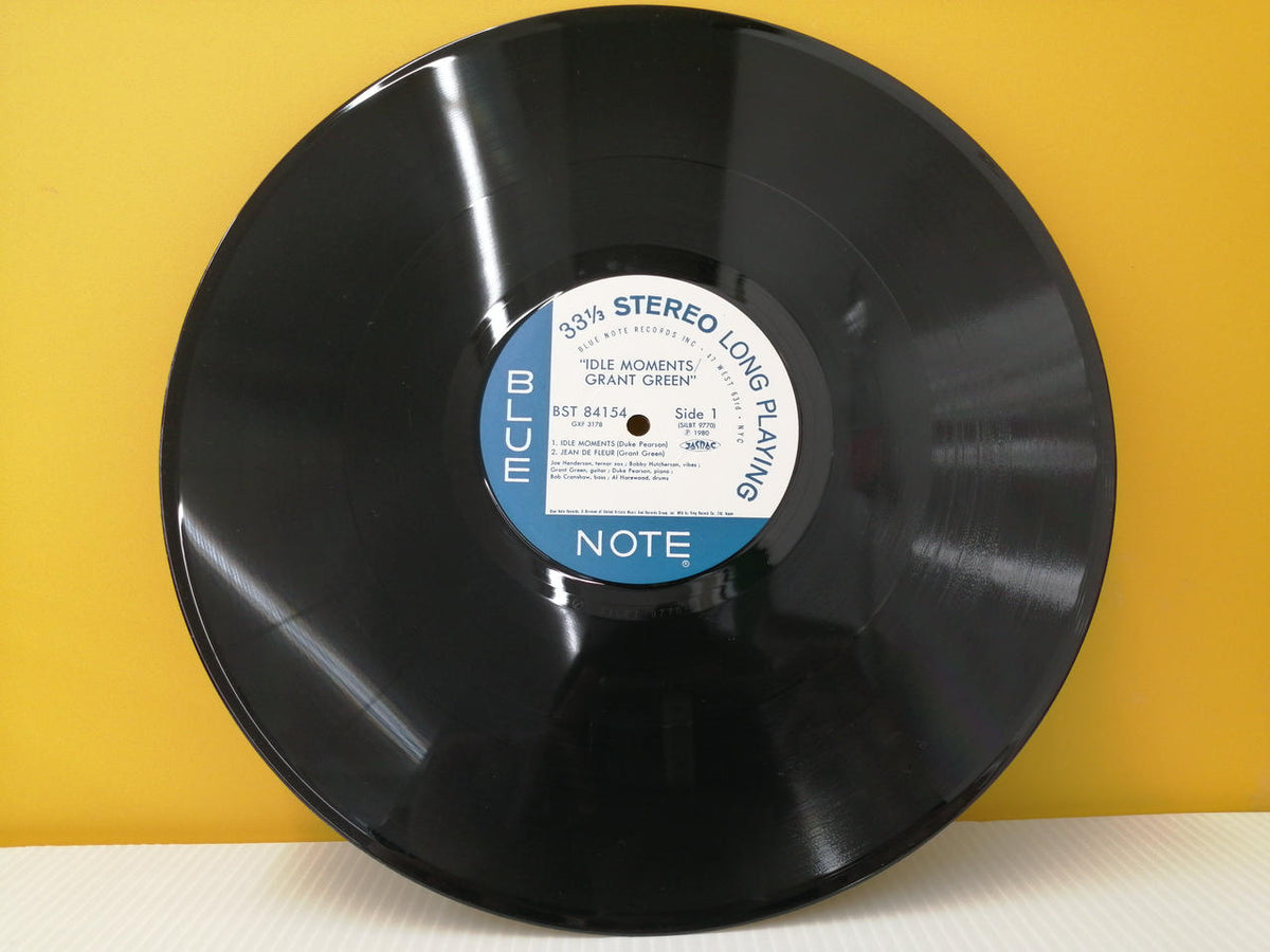 Blue Note Records Record: IDLE MOMENTS / GRANT GREEN