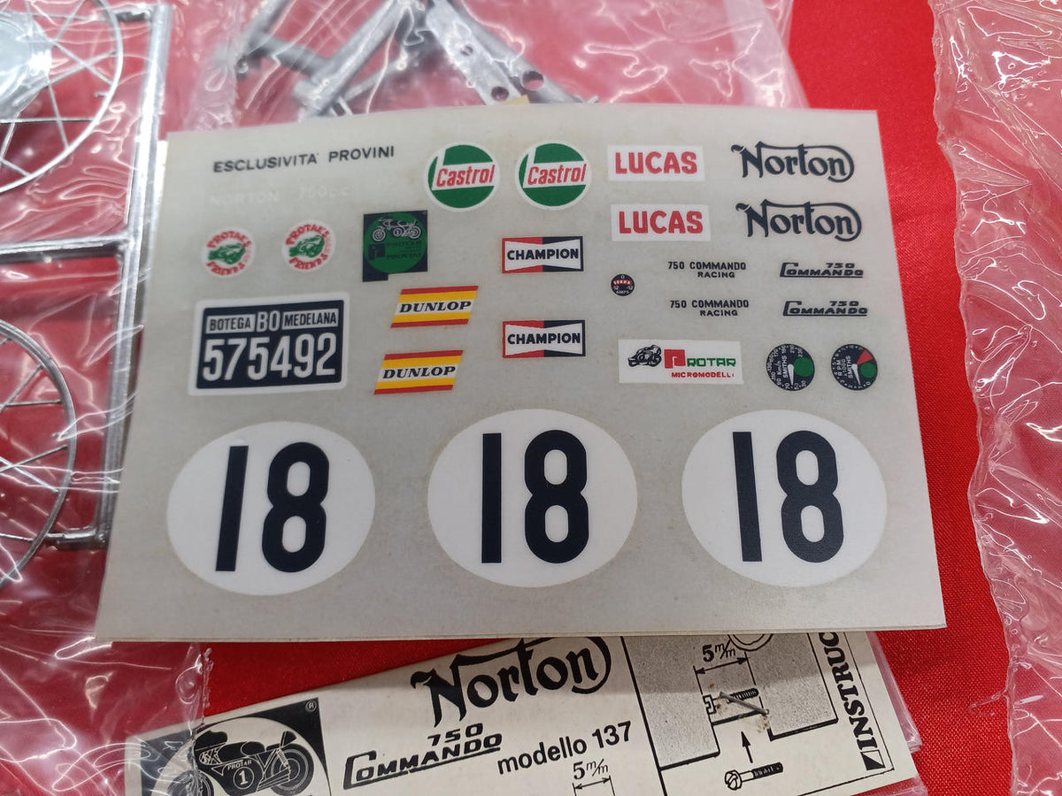 plotter Norton Command 750 MODELLO137 - Banzai Thrifting | BanzaiHobby