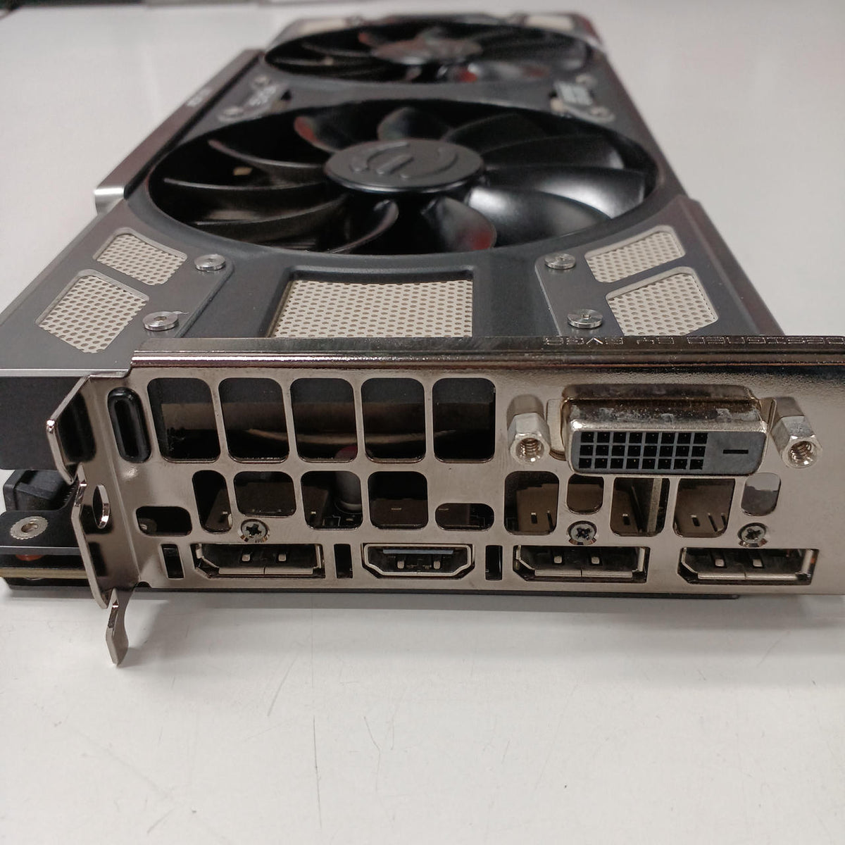 EVGA Graphics Board GTX1070