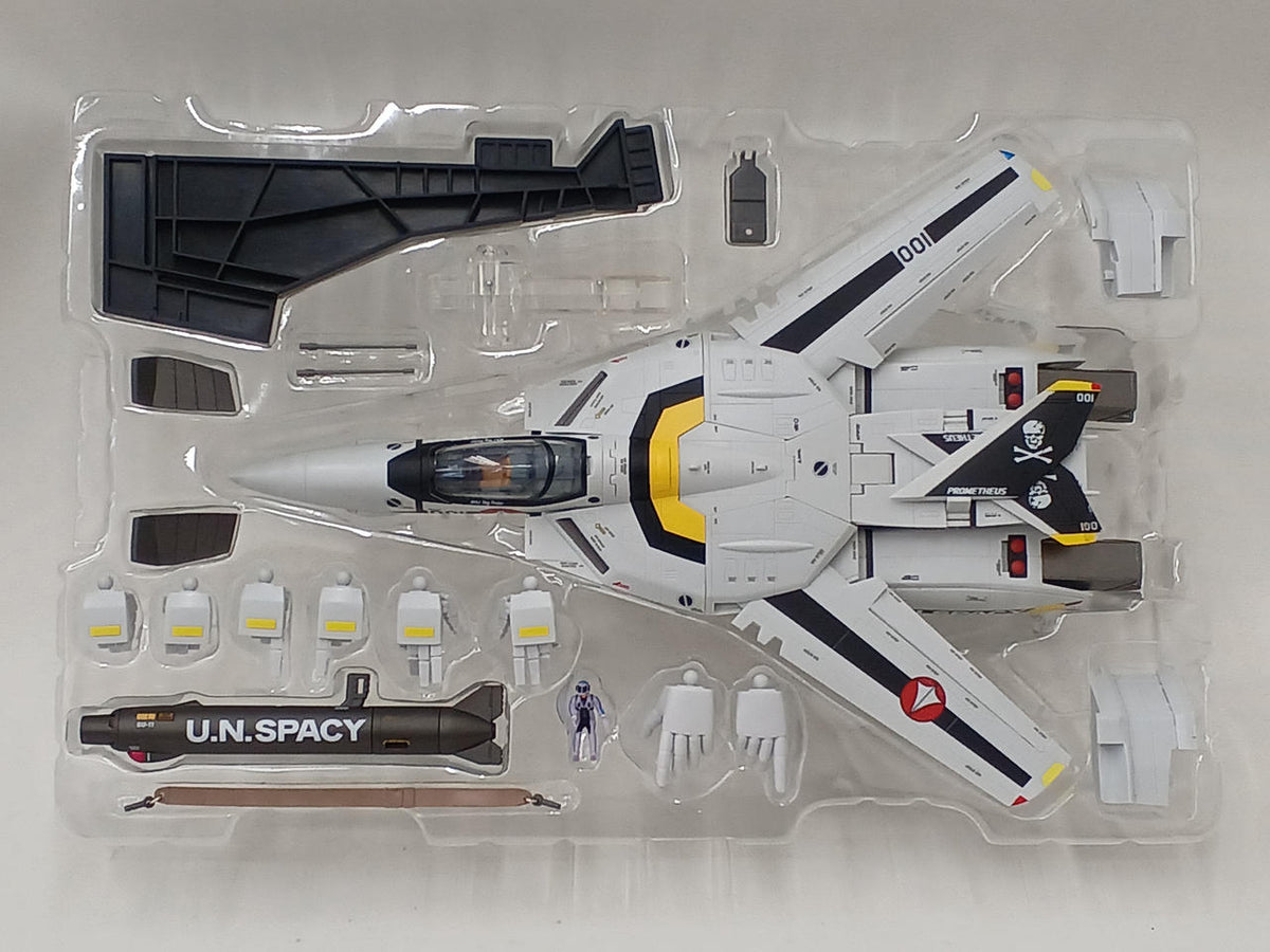 BANDAI DX Chogokin First Limited Edition VF-1S Valkyrie Roy Fokker Special