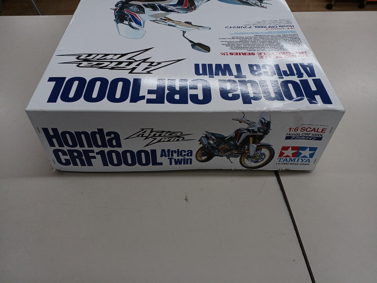 TAMIYA HONDA CRF1000L 1/6 Africa Twin 16042 - Banzai Thrifting | BanzaiHobby