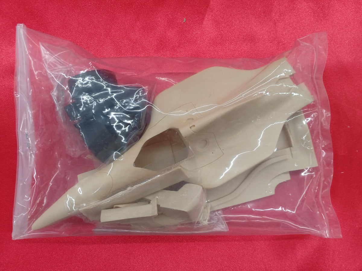 CLUB M 1/20 Scale Garage Kit WILLIAMS RENAULT FW16 - Banzai Thrifting | BanzaiHobby