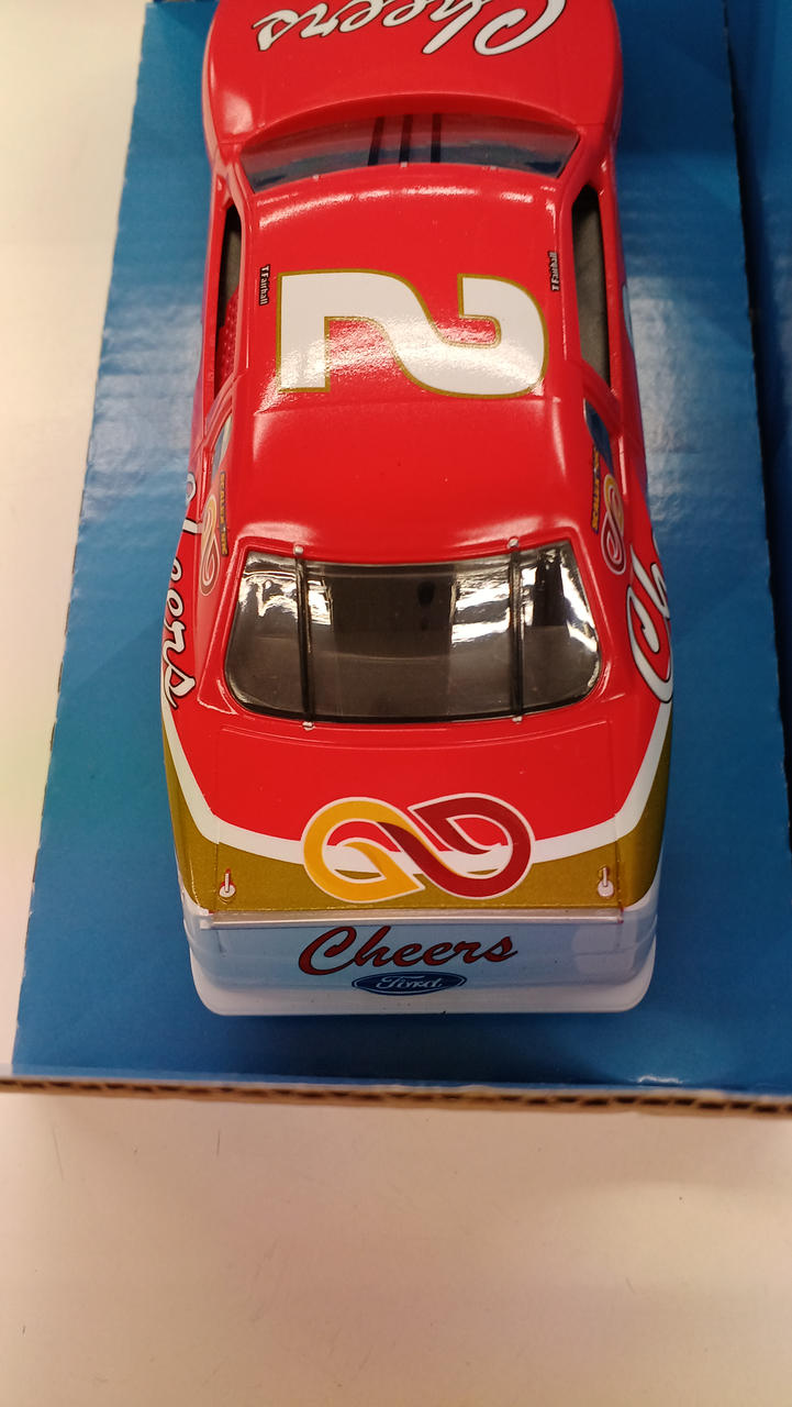 SCALEXTRIC Cars & Trucks FORDTHUNDERBIRD RED/WHITE/GOLD - Banzai Thrifting | BanzaiHobby