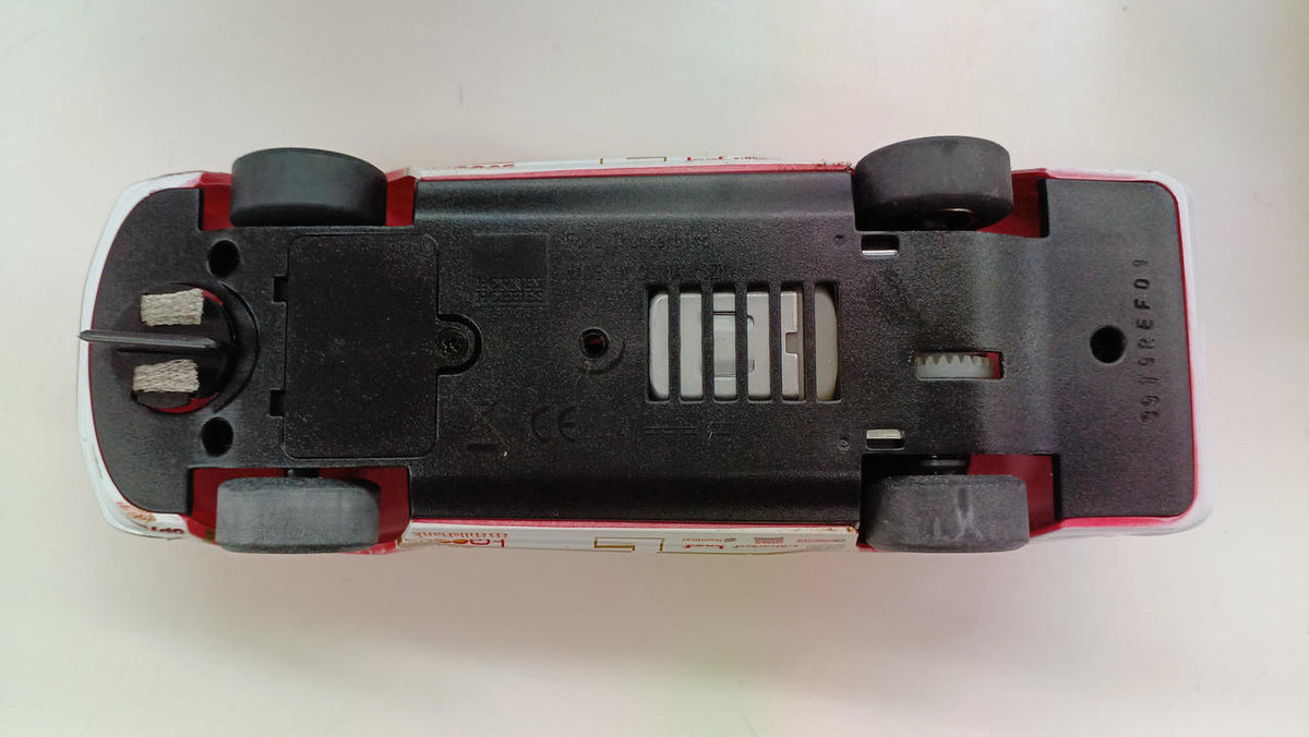 SCALEXTRIC Cars & Trucks FORDTHUNDERBIRD RED/WHITE/GOLD - Banzai Thrifting | BanzaiHobby
