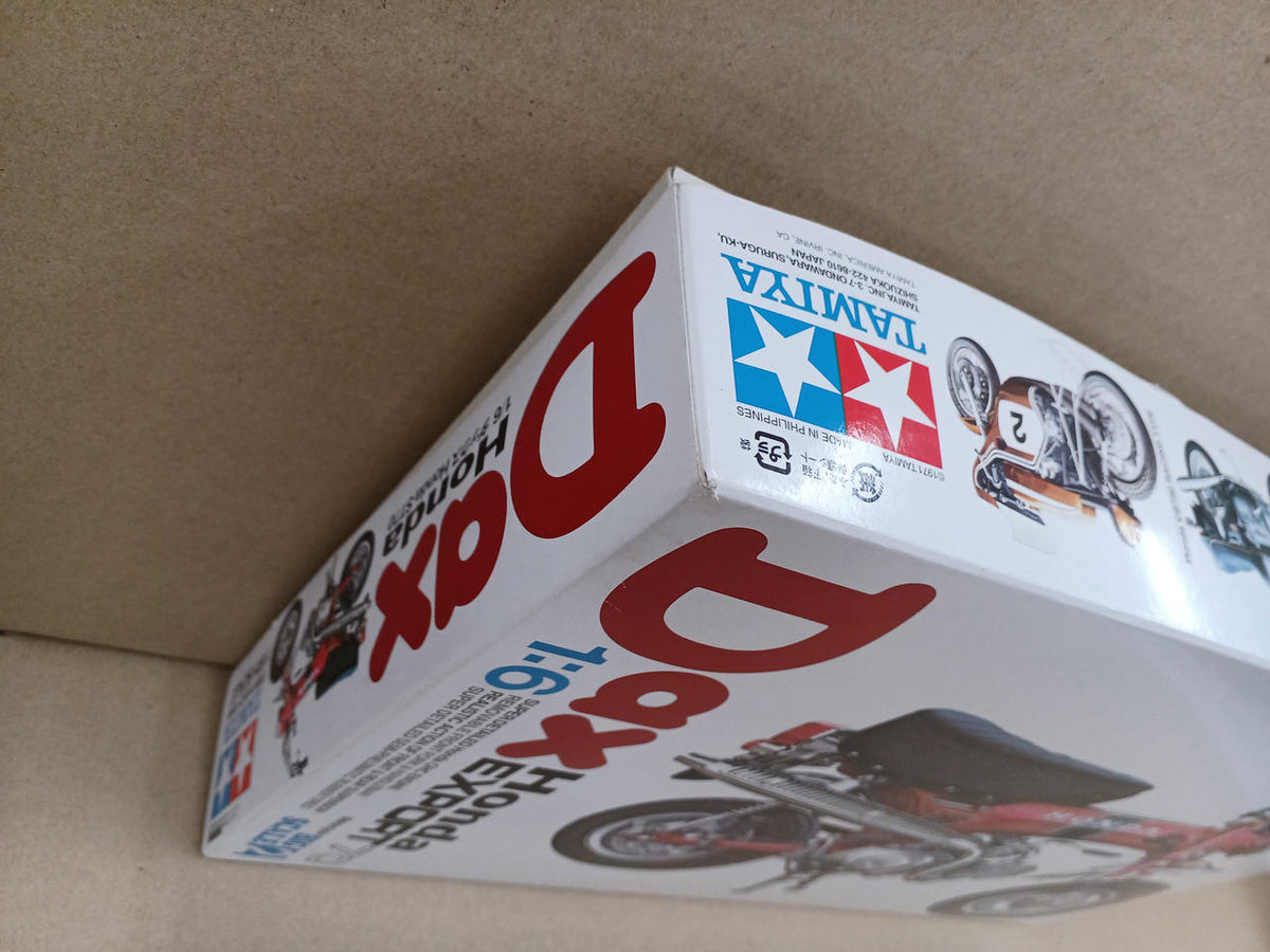 TAMIYA 1/6 Dax HONDA ST70 Plastic Model - Banzai Thrifting | BanzaiHobby