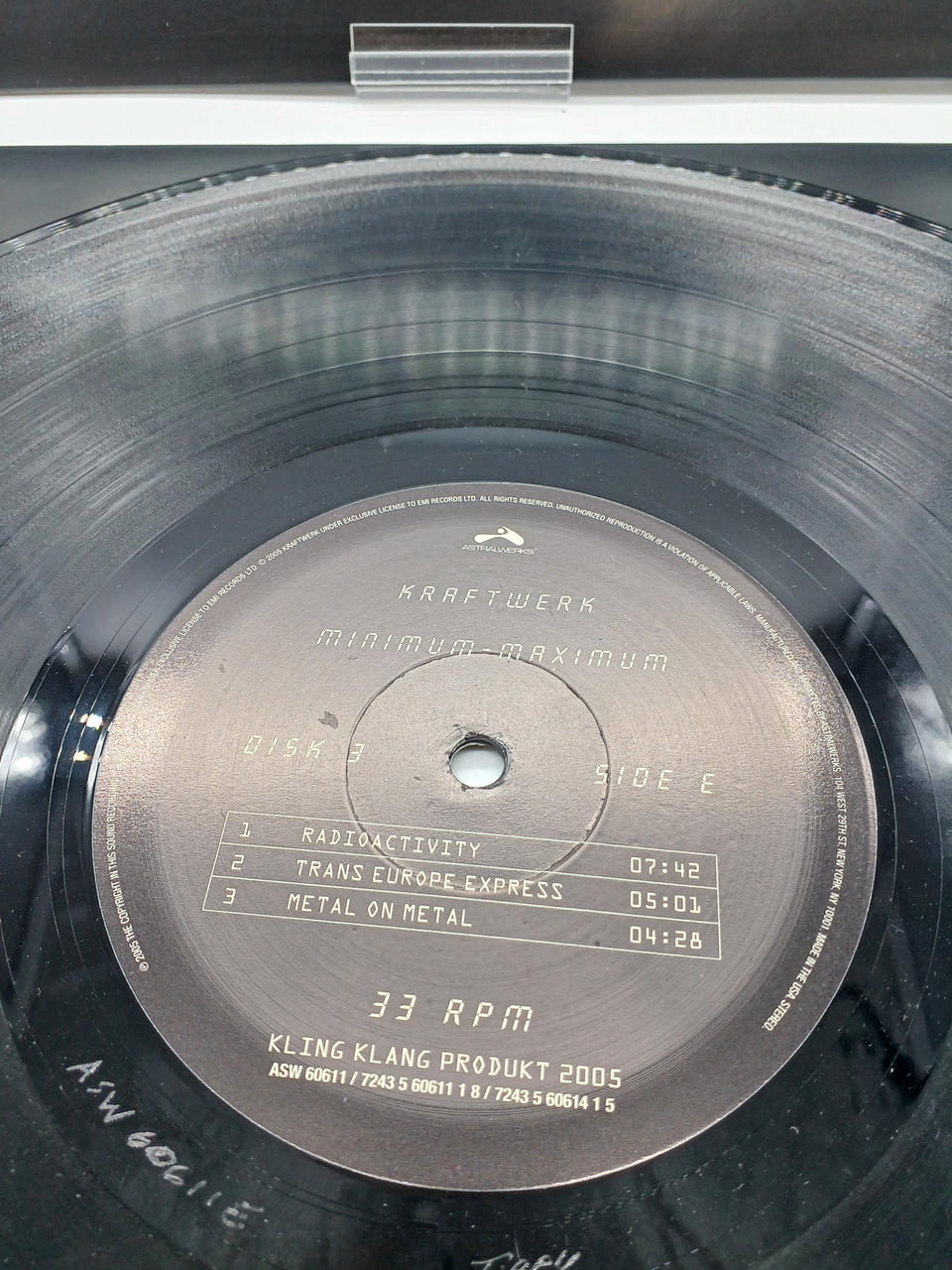 ASTRALWERKS 4-record set KRAFWERK/MINIMUM-MAXIMUM