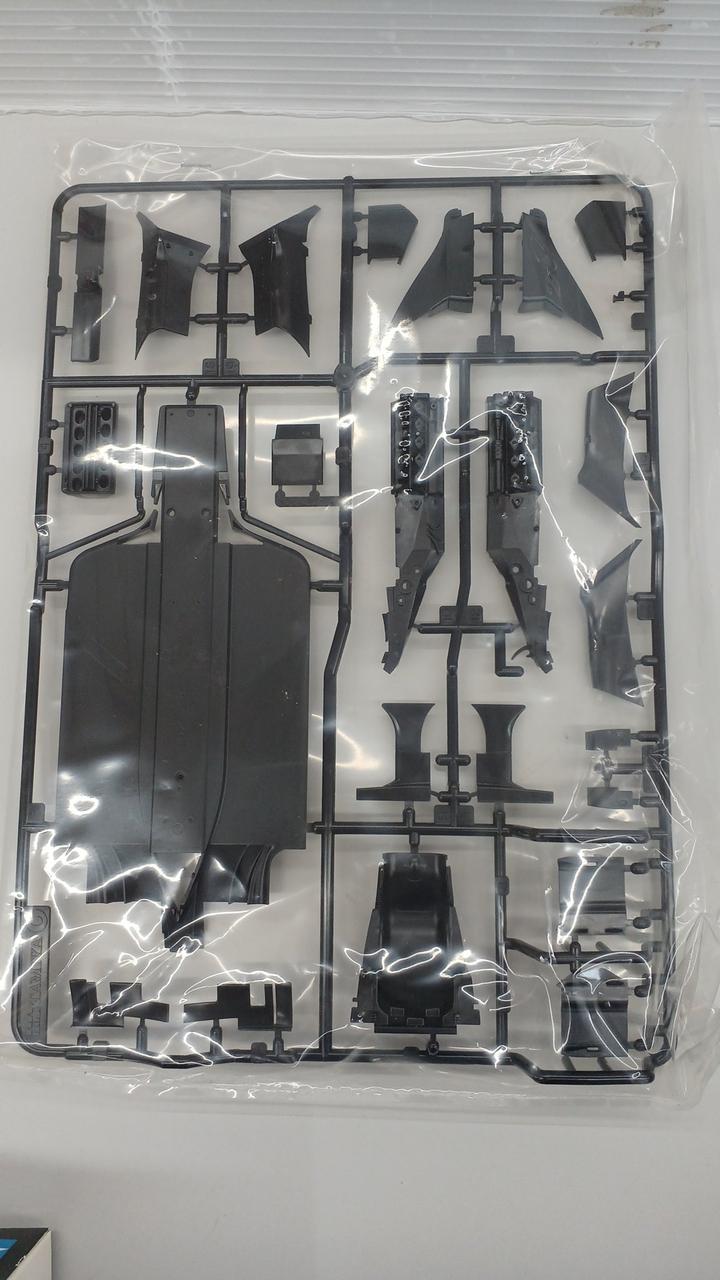 TAMIYA Grand Prix Collection Williams BMW FW24 - Banzai Thrifting | BanzaiHobby