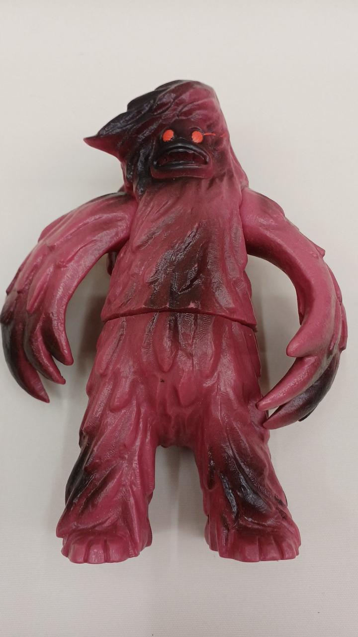 Poppy Ultra Monster Soft Vinyl Red Smogi - Poppy Banzai Hobby