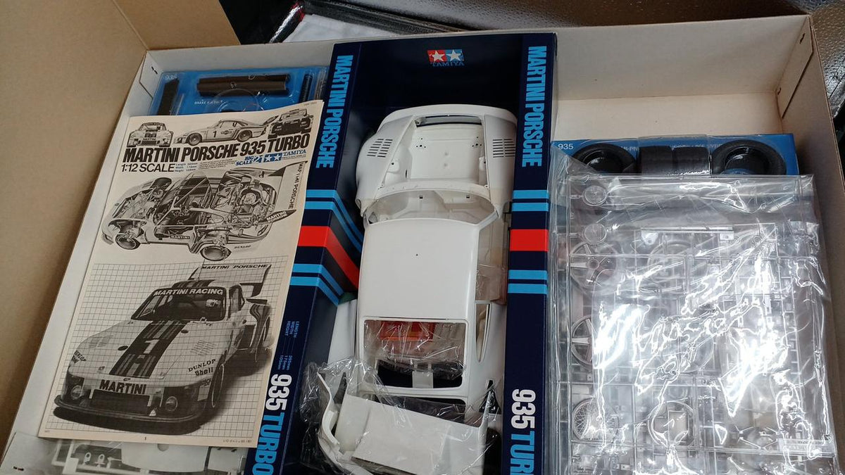 TAMIYA Martini Porsche 935 Turbo Display Type - Banzai Thrifting | BanzaiHobby