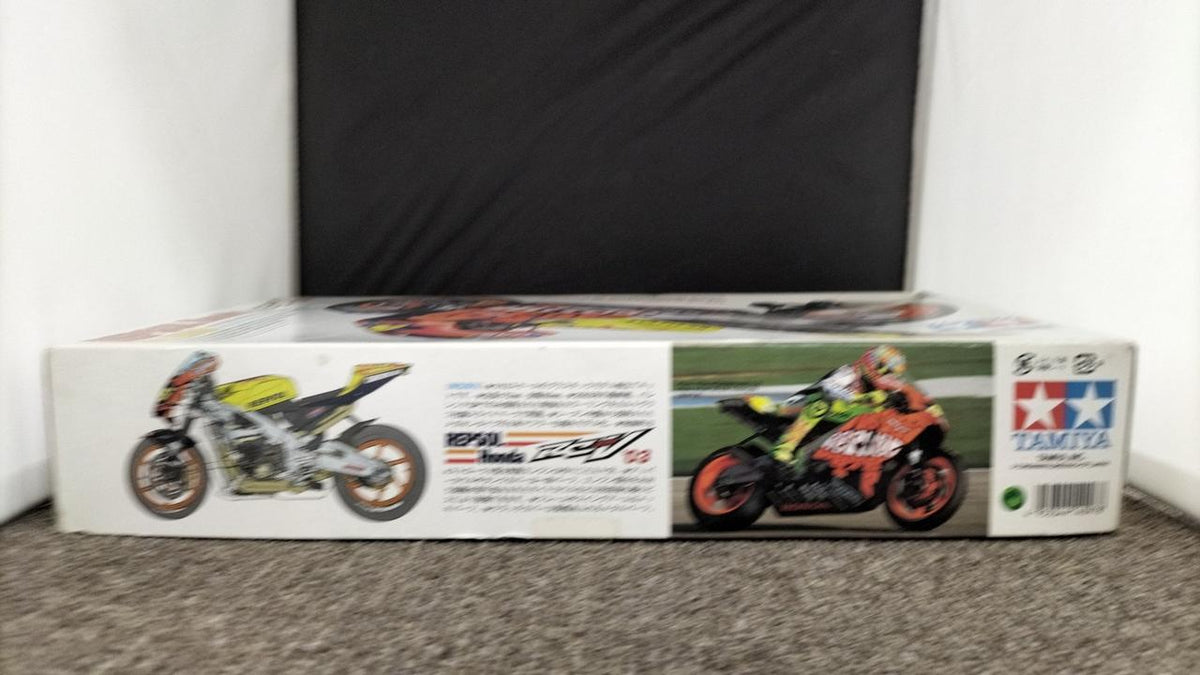TAMIYA Repsol HONDA RC211V03 Valesia - Banzai Thrifting | BanzaiHobby