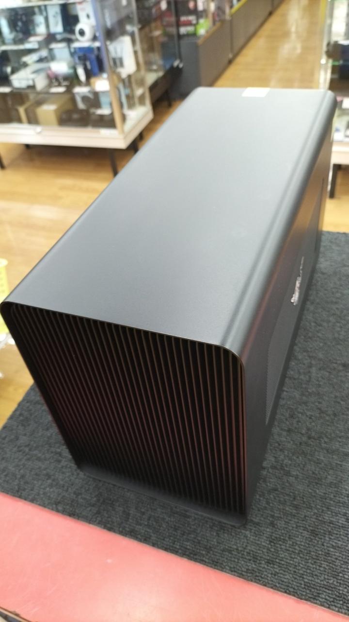 RAZER External Graphics Box CORE X CHROMA RC21-0143