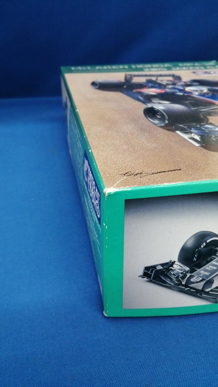EBBRO MCLAREN HONDA MP4-30 JAPAN GP Plastic Model - Banzai Thrifting | BanzaiHobby